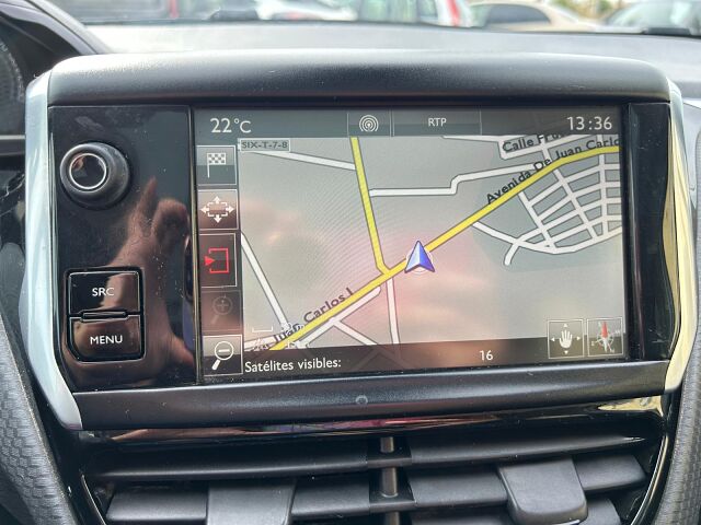 PEUGEOT 2008 GT LINE 1.2 E-THP AUTO SPANISH LHD IN SPAIN 61000 MILES SUPERB 2016